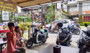 Ayam Gepuk Pak Gembus